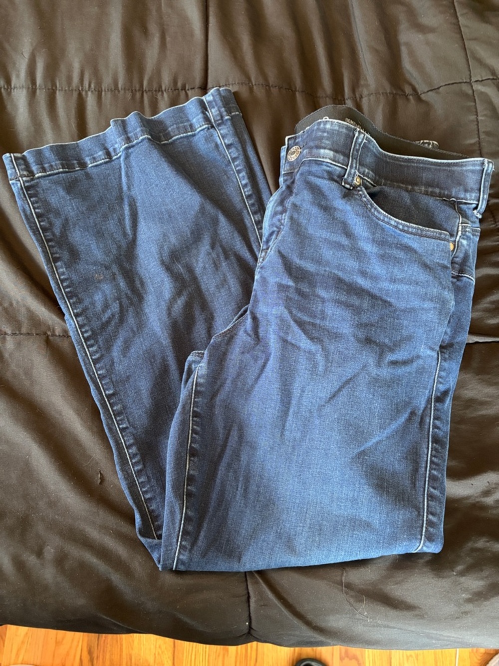 Torrid Plus Size 18R Bombshell Flare Super Soft Jeans EUC